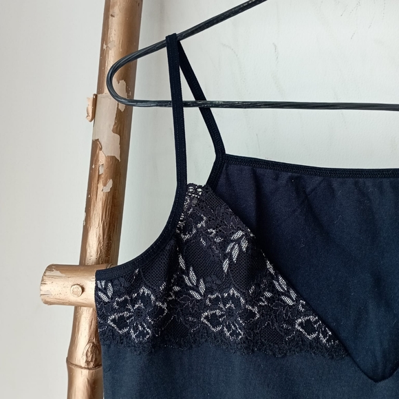 🔴 Deep Grey Strappy Lace Top - Picture 10 of 13